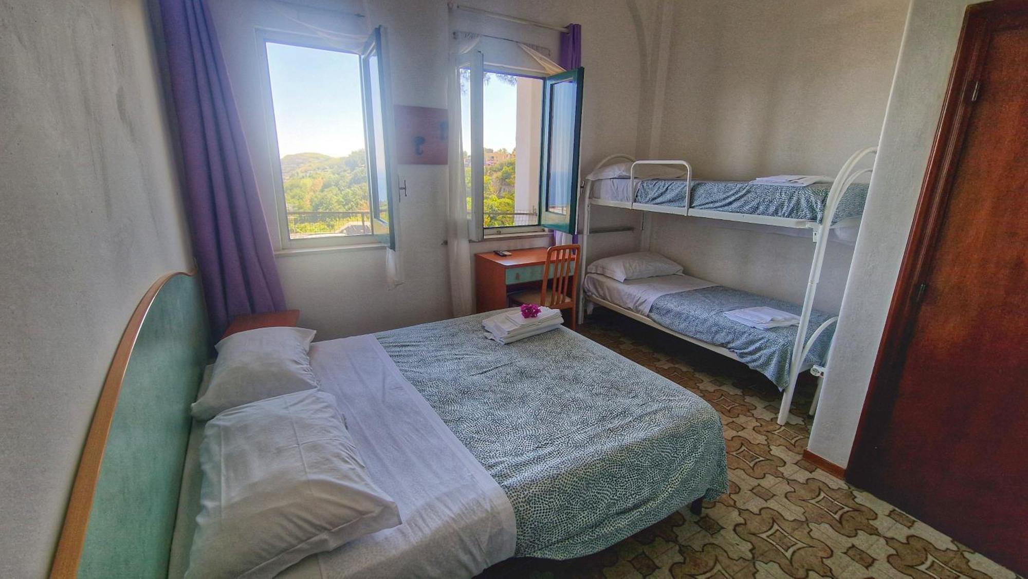 Hotel Bellavista 이스키아 외부 사진